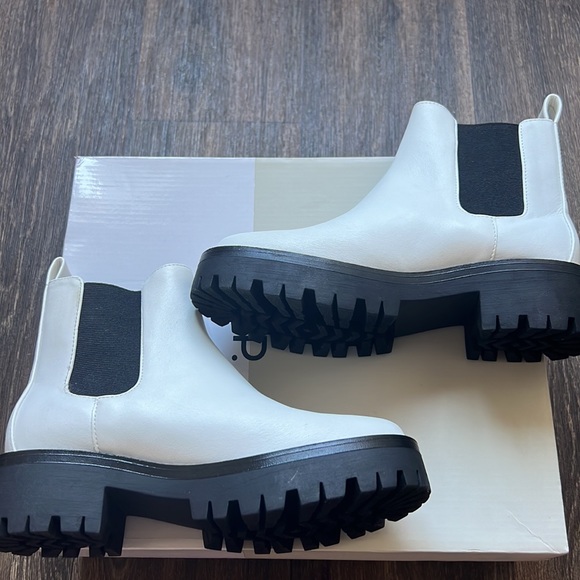 BP CHELSEA Boot - Picture 3 of 5